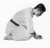 Za-rei kneeling bow in Seiza demonstrated by Aoki Sensei